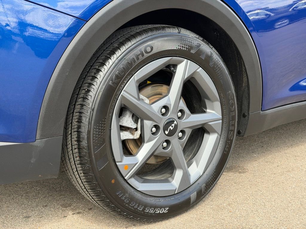 Used 2025 Kia K4 LXS FWD image 26