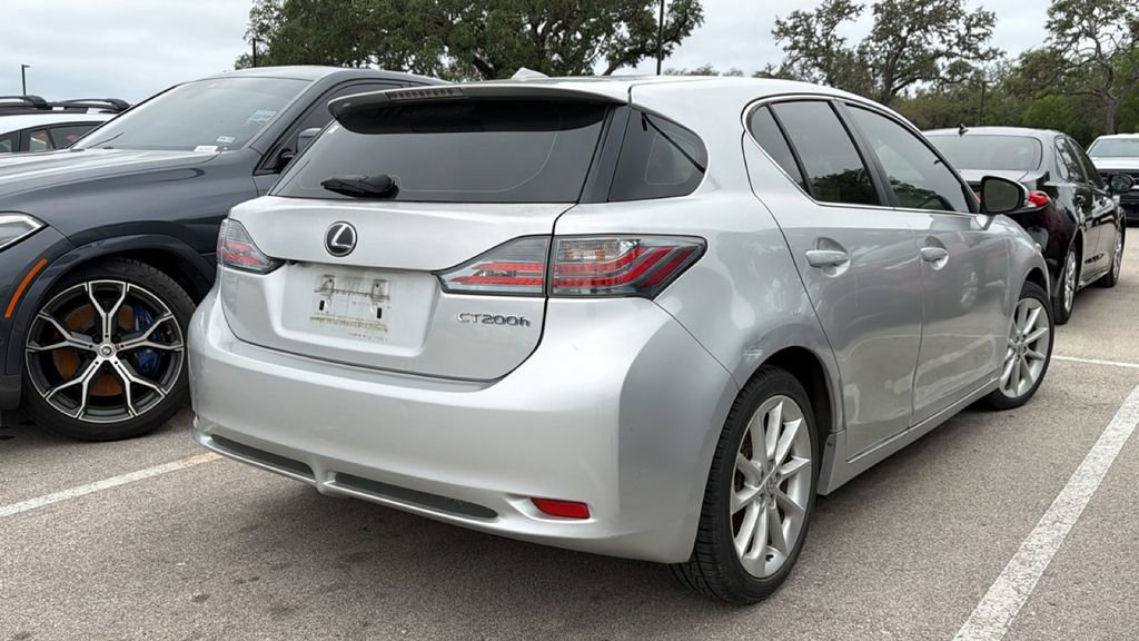 Used 2011 Lexus CT 200h Premium w/ Leather Pkg FWD image 3