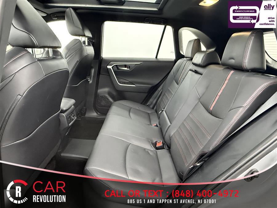 Used 2022 Toyota RAV4 XSE w/ Premium Package image 33