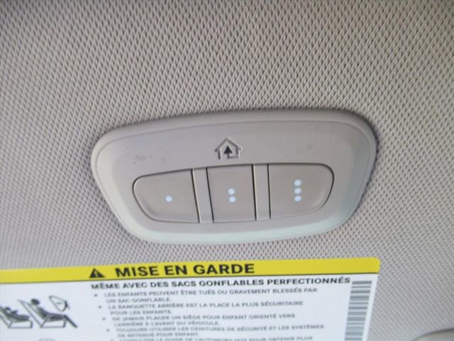 Used 2017 Chrysler Pacifica Limited FWD image 28