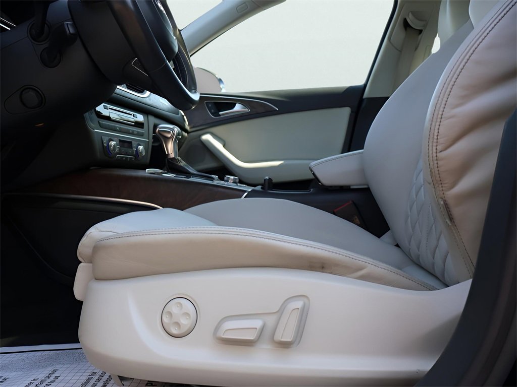 Used 2013 Audi S6 Prestige image 35