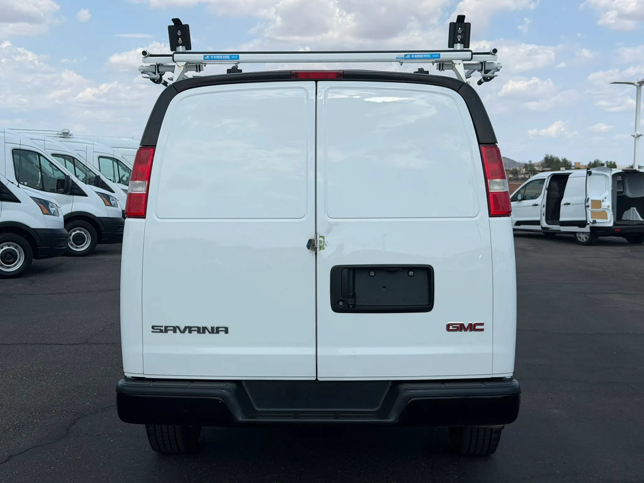 Used 2022 GMC Savana 2500 w/ Driver Convenience Package RWD image 5