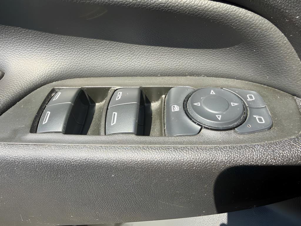 Used 2024 Chevrolet Equinox LT image 24