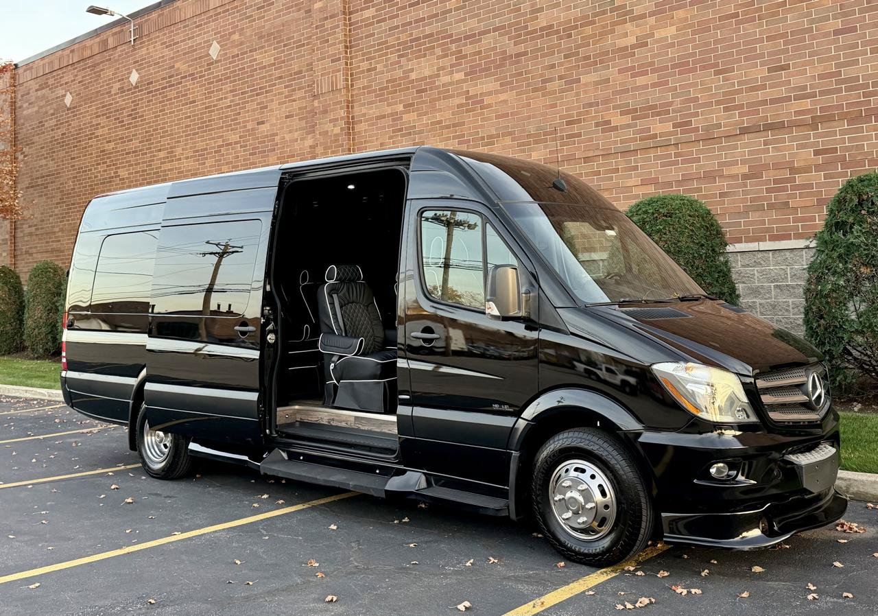 Used 2016 Mercedes-Benz Sprinter 3500 image 31