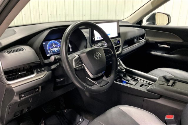 Certified 2025 Toyota Grand Highlander AWD image 15