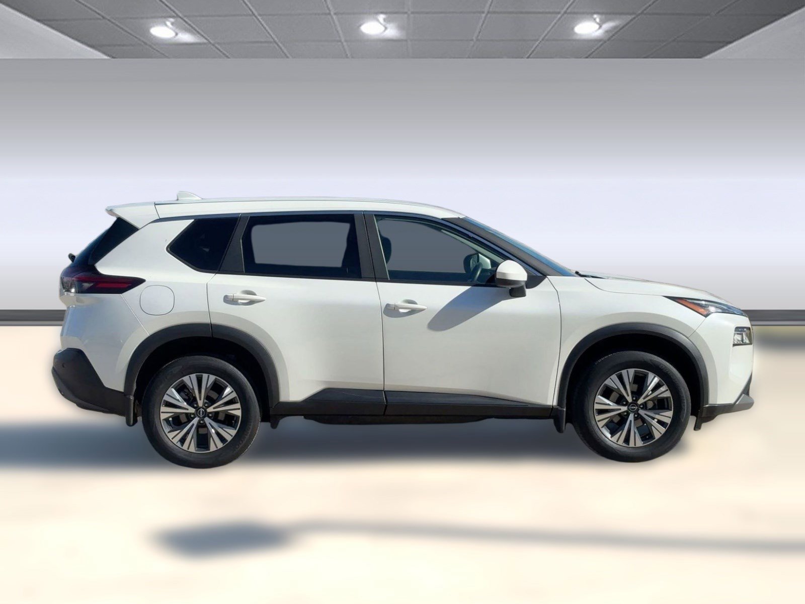 Used 2023 Nissan Rogue SV image 8