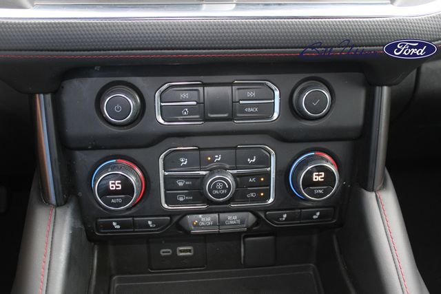 Used 2023 Chevrolet Suburban RST w/ Luxury Package image 19