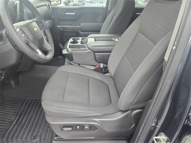 Used 2022 Chevrolet Silverado 1500 LT w/ Safety Package image 19