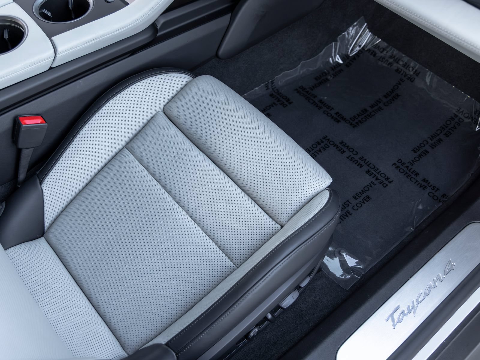 Certified 2025 Porsche Taycan AWD/4WD image 49