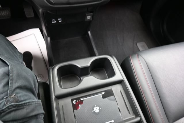 Used 2025 Honda Odyssey Sport-L image 11