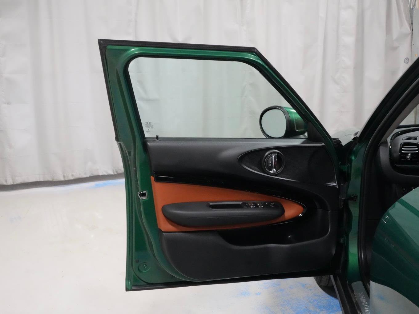 Certified 2023 MINI Cooper Clubman S w/ Signature Upholstery Package image 23