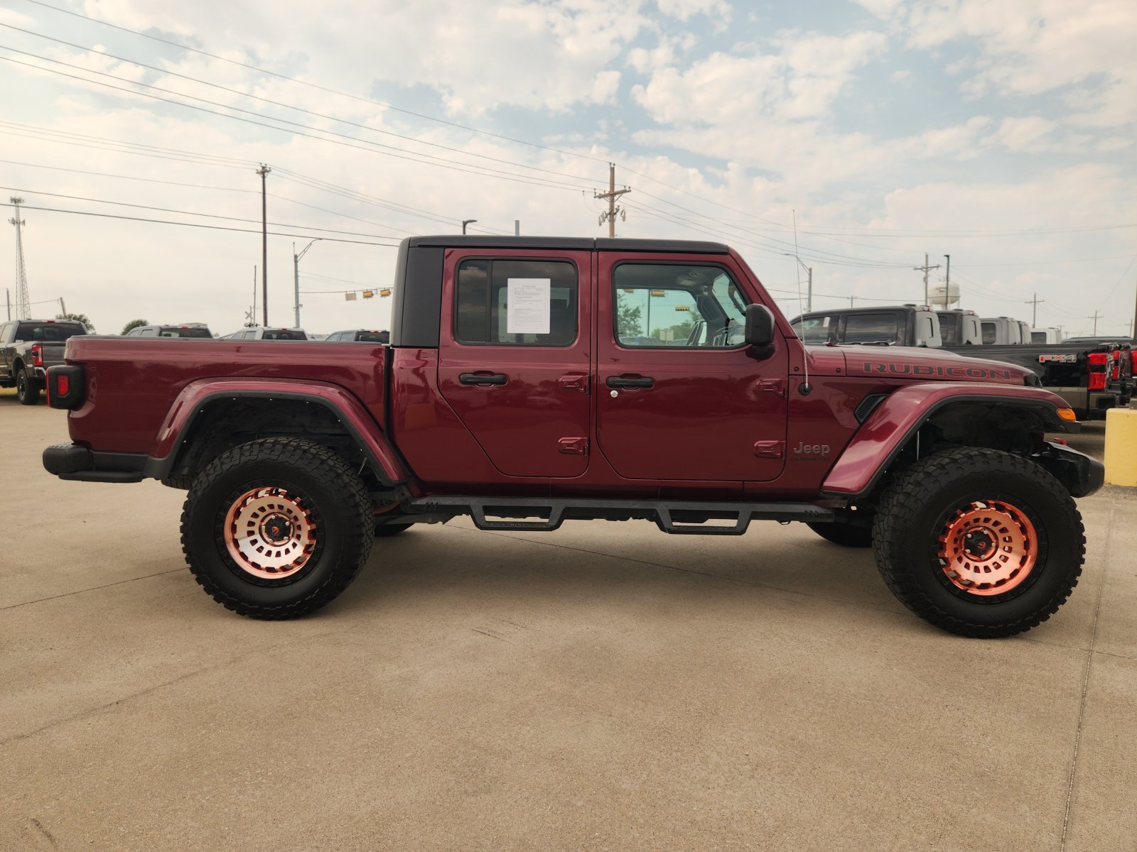 Used 2022 Jeep Gladiator Rubicon w/ Trailer Tow Package AWD/4WD image 7