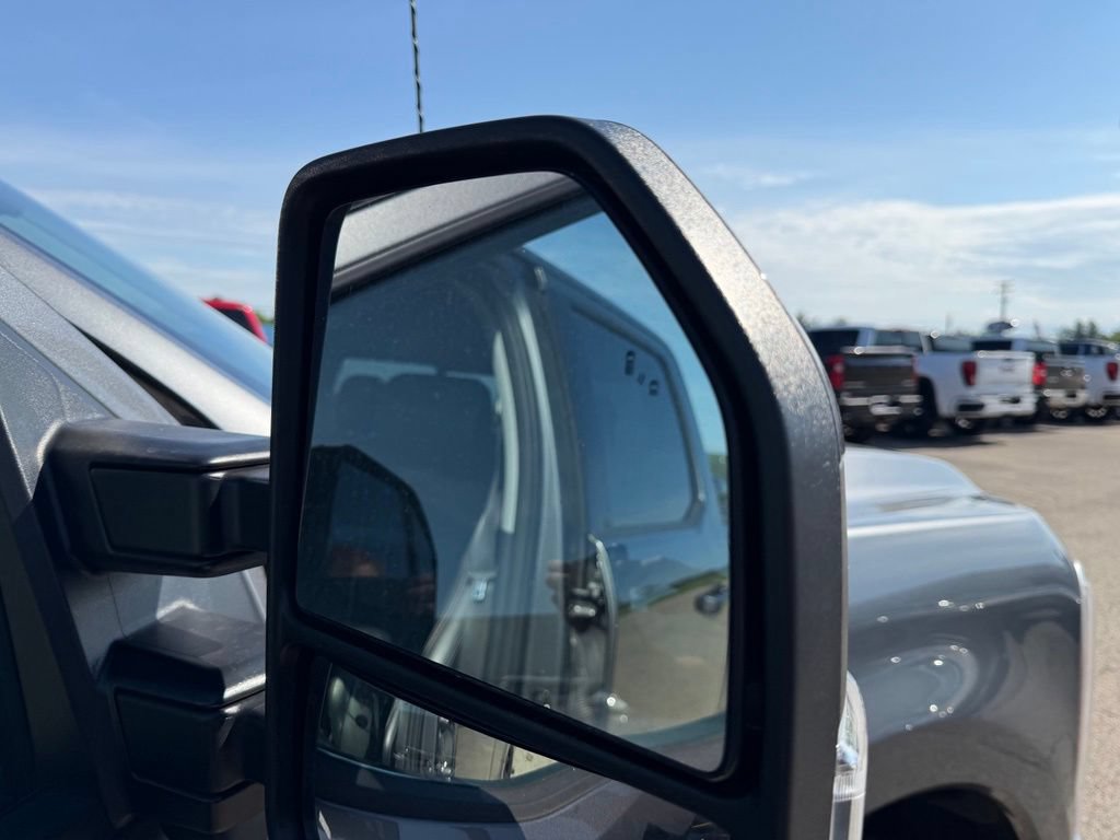 Used 2023 Ford F250 Lariat w/ Sport Appearance Package AWD/4WD image 18
