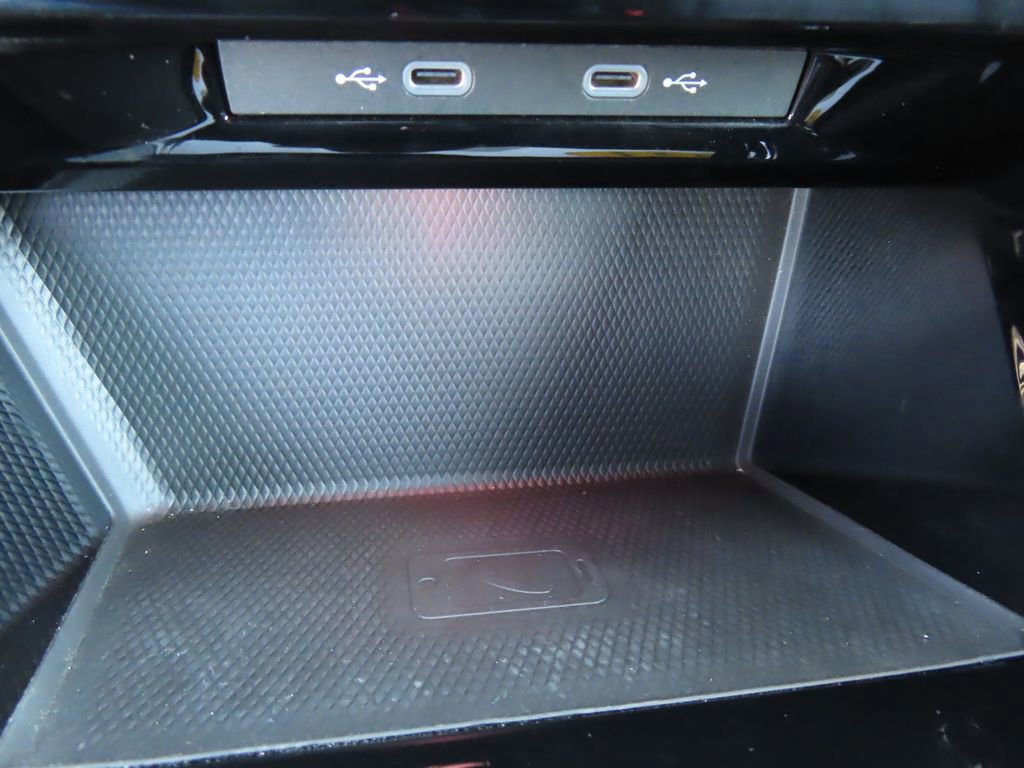 Used 2023 Volkswagen GTI 40th Anniversary Edition image 8