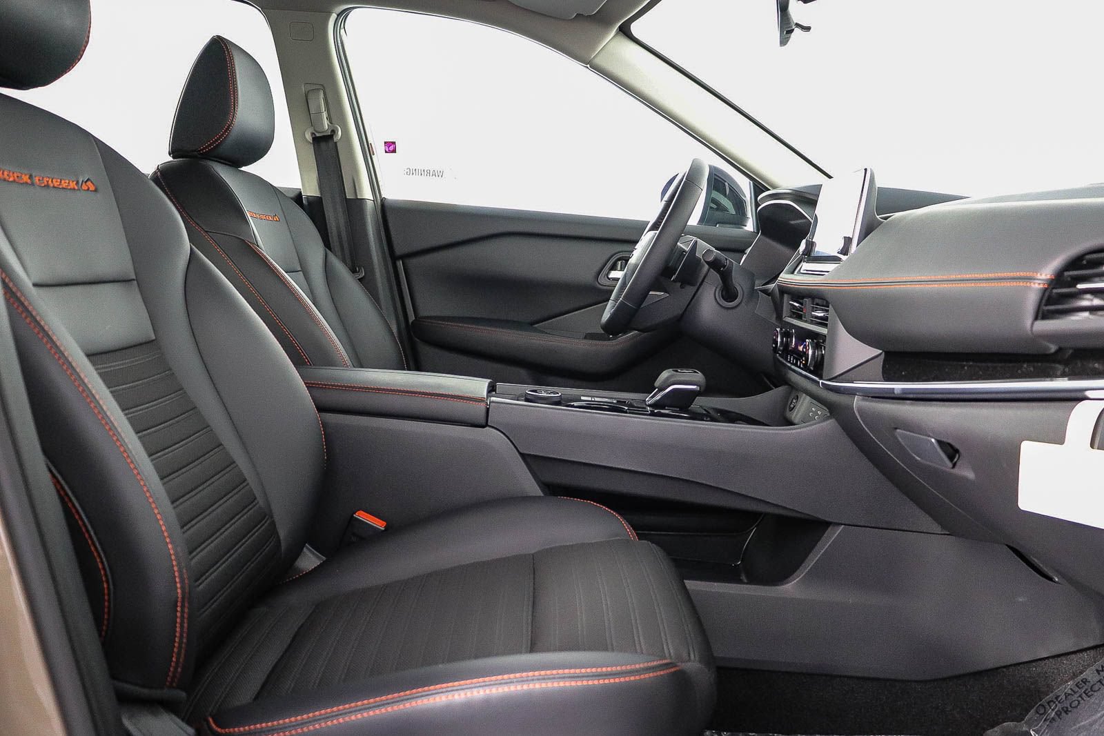 Certified 2025 Nissan Rogue SV AWD/4WD image 13