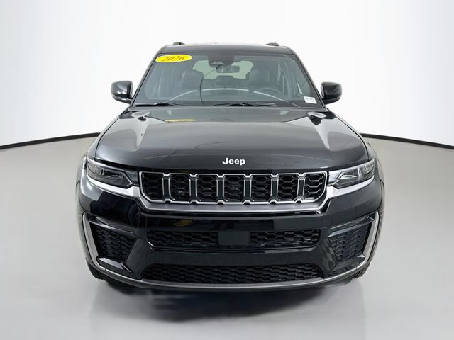 Used 2026 Jeep Grand Cherokee Limited AWD/4WD image 2