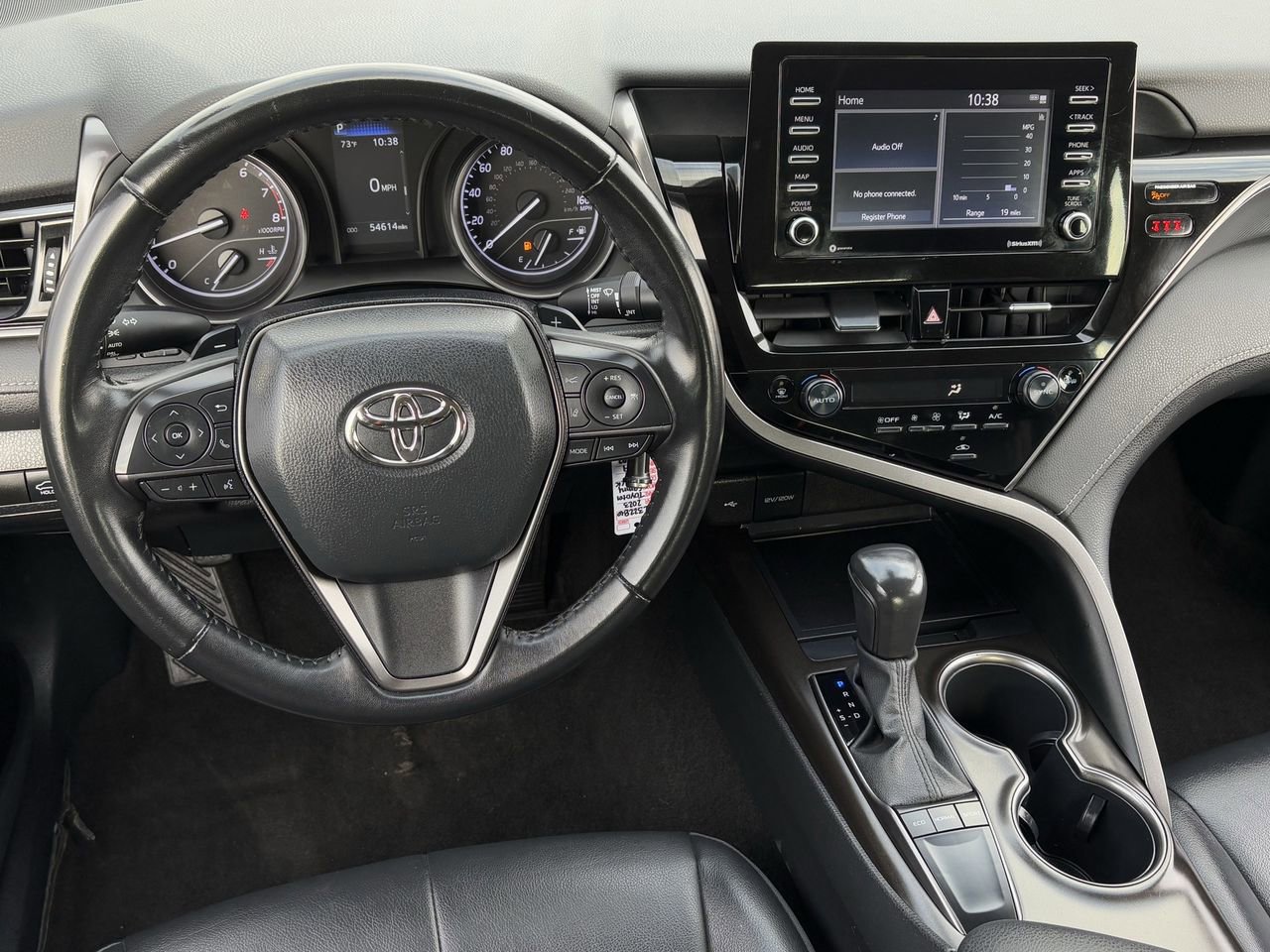 Used 2023 Toyota Camry SE image 13