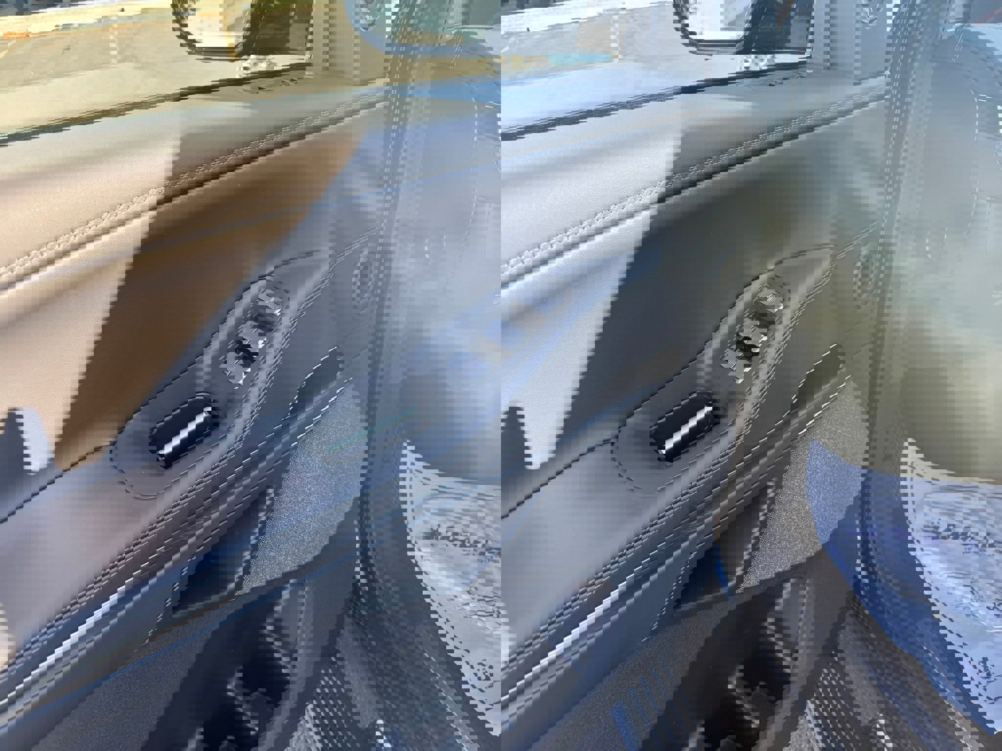 New 2025 Lincoln Navigator Reserve w/ Jet Appearance Package image 15