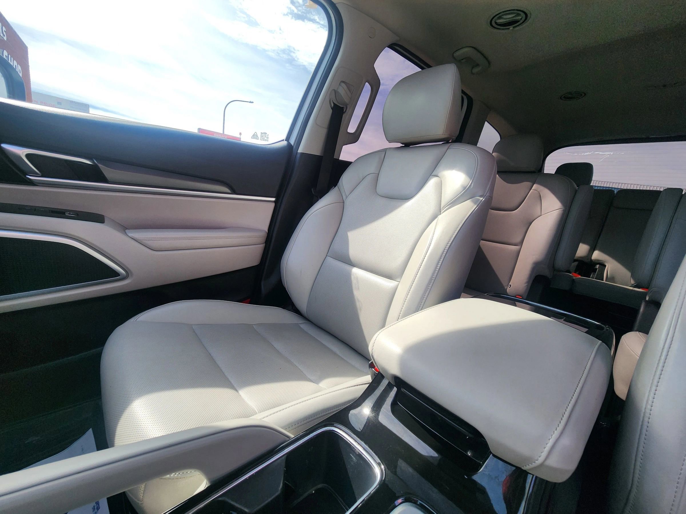 Used 2021 Kia Telluride S image 28