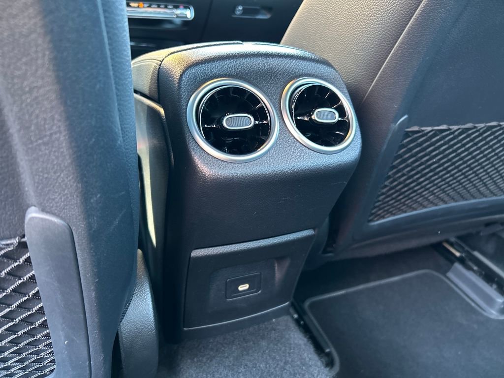 Used 2025 Mercedes-Benz CLA 250 4MATIC image 22