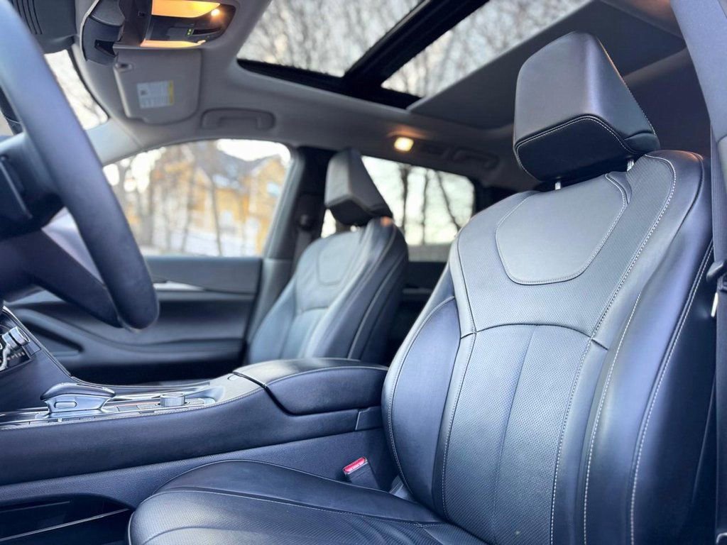 Used 2022 INFINITI QX60 Pure image 18