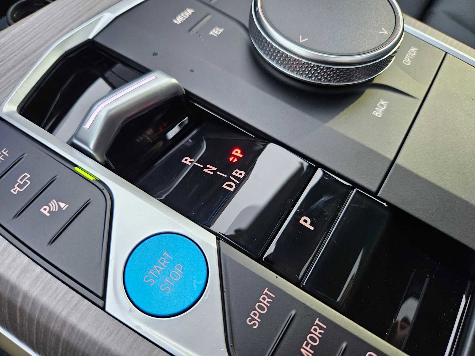 Used 2025 BMW i4 xDrive40i w/ Premium Package image 31