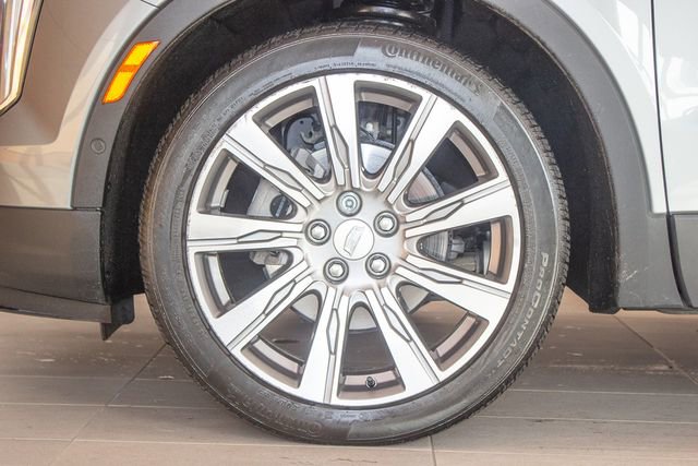 Used 2023 Cadillac XT4 Premium Luxury w/ Enhanced Visibility Package image 9