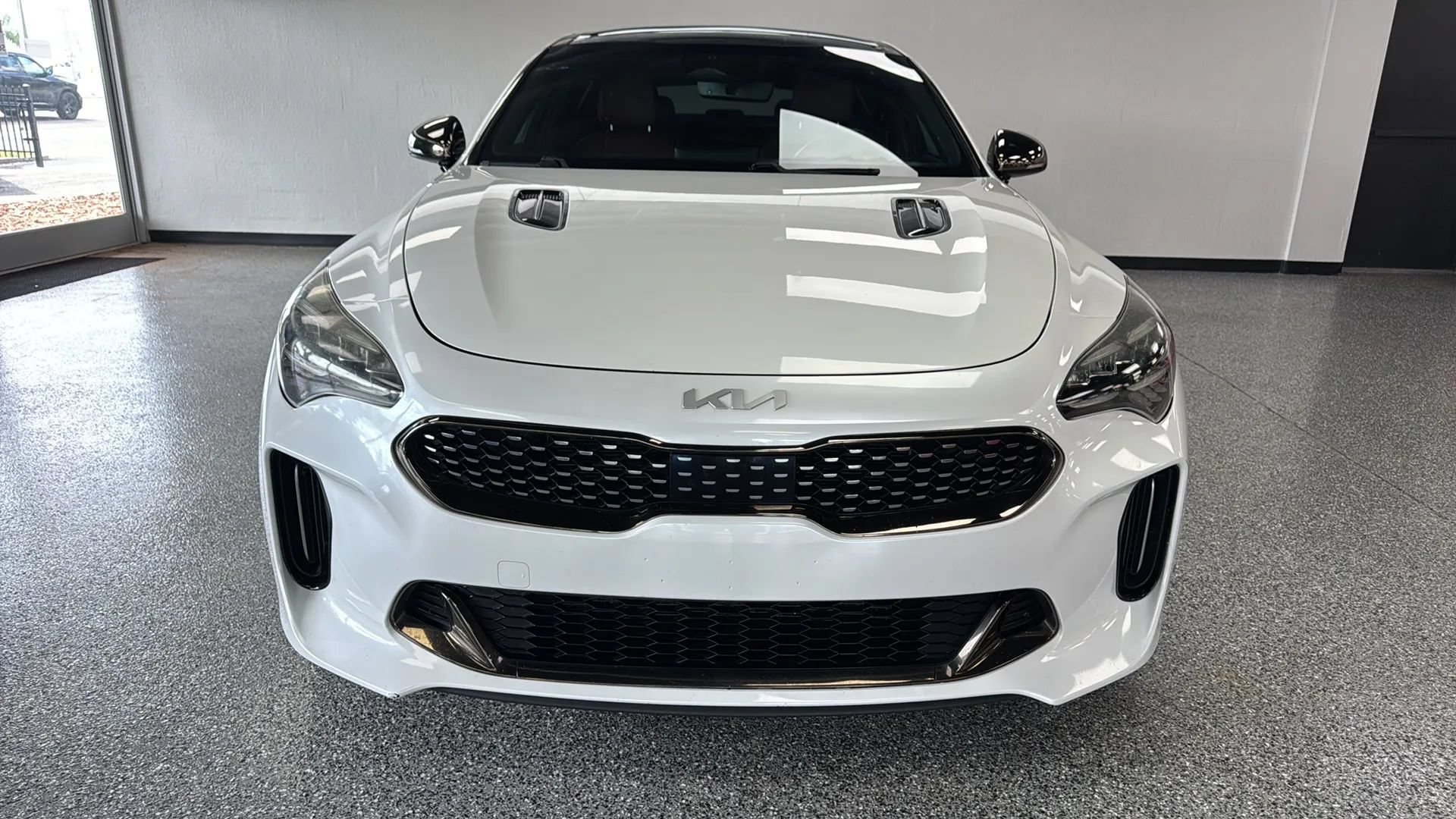 Used 2022 Kia Stinger GT-Line w/ Sun & Sound Package RWD image 8