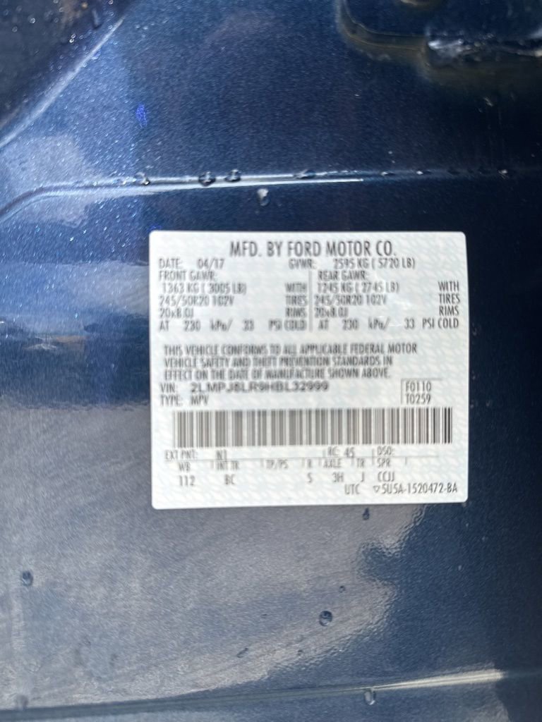 Used 2017 Lincoln MKX Reserve w/ Lincoln MKX Climate Package image 4