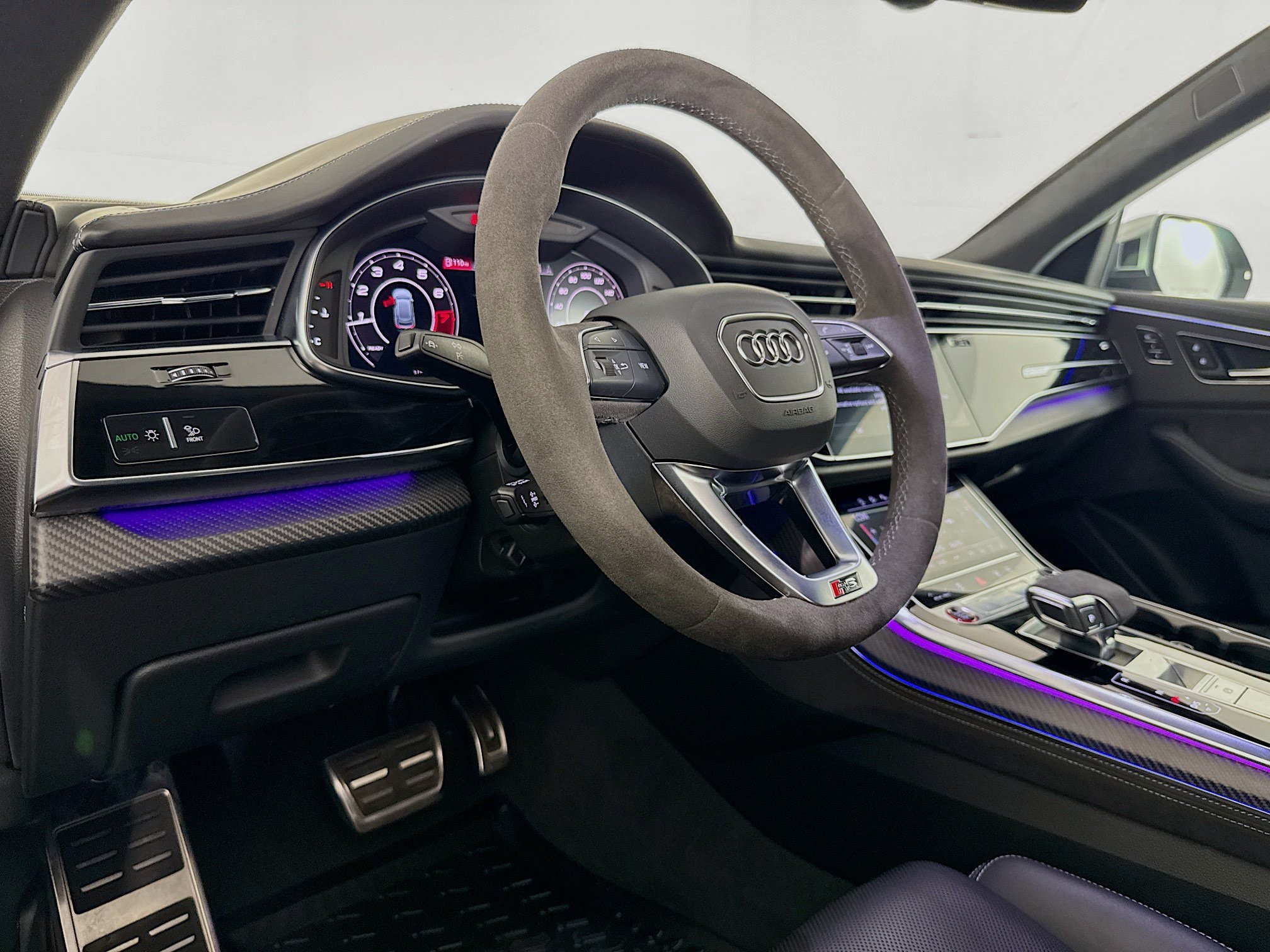 Used 2024 Audi RS Q8 w/ Executive Package AWD/4WD image 21