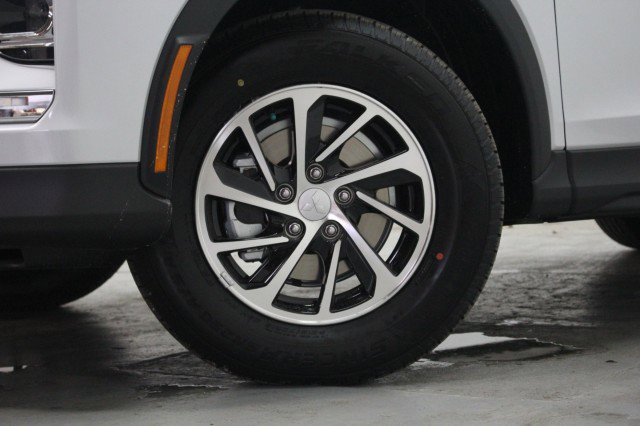 New 2026 Mitsubishi Eclipse Cross ES AWD/4WD image 3