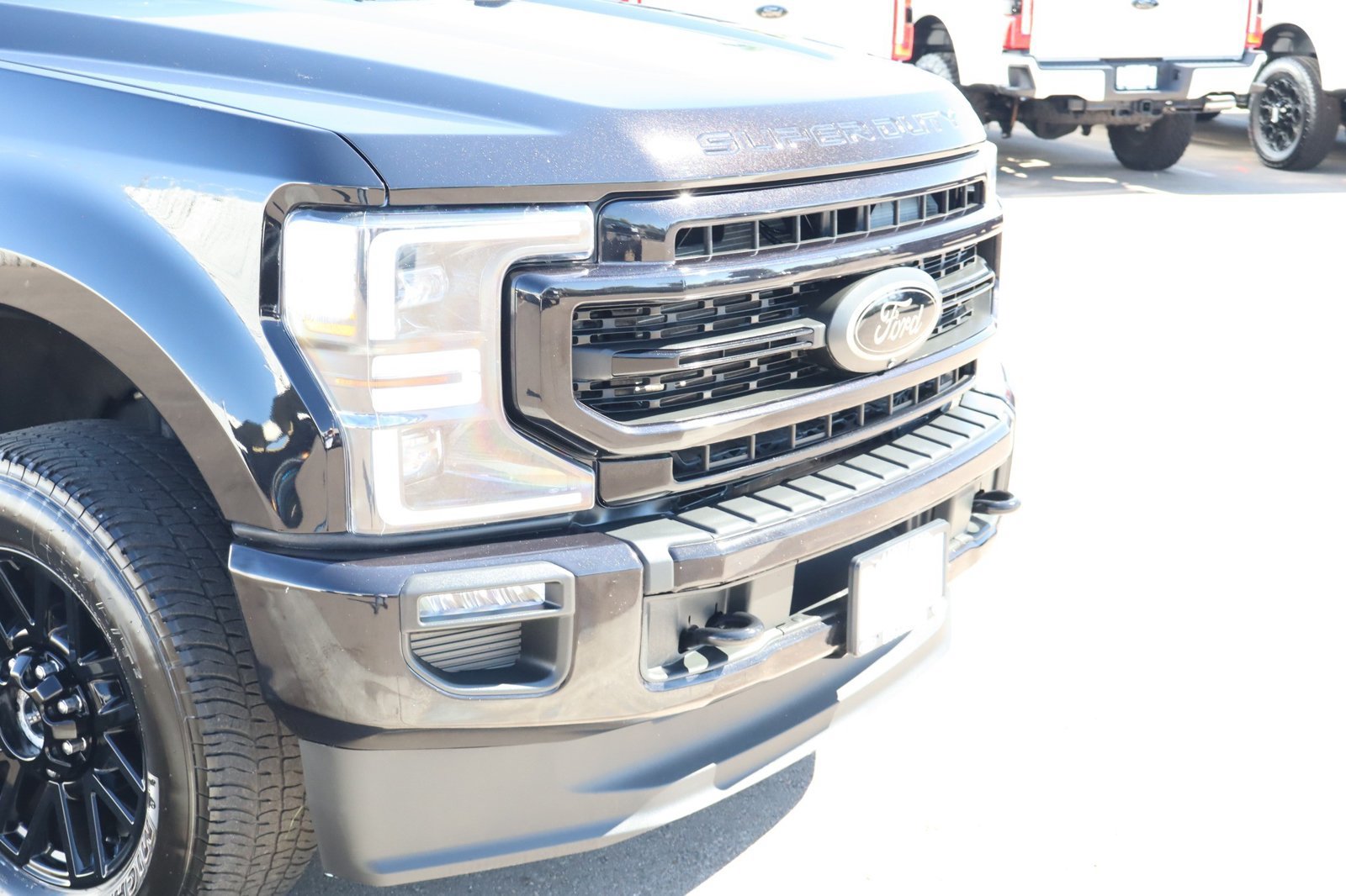 Used 2022 Ford F350 Lariat w/ Black Appearance Package AWD/4WD image 9