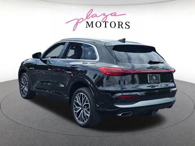 Certified 2025 Audi Q5 Premium w/ Premium Plus AWD/4WD image 7