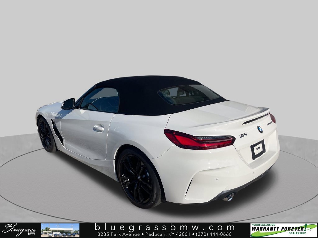 Used 2024 BMW Z4 sDrive30i w/ Convenience Package RWD image 3