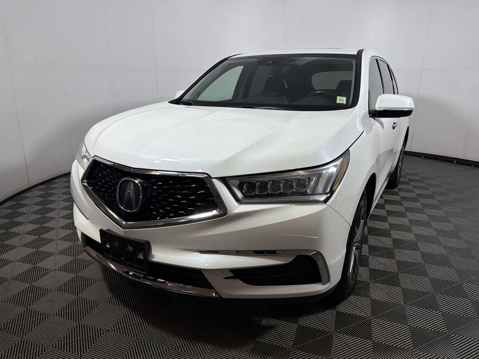 Used 2019 Acura MDX w/ Technology Package AWD/4WD image 3