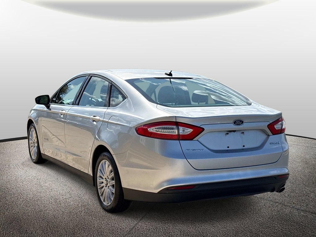 Used 2015 Ford Fusion S FWD image 4