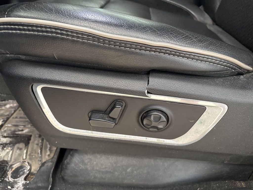 Used 2019 RAM 1500 Laramie w/ Sport Appearance Package image 14