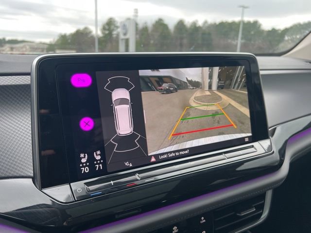 Used 2025 Volkswagen Atlas Peak Edition SE image 7