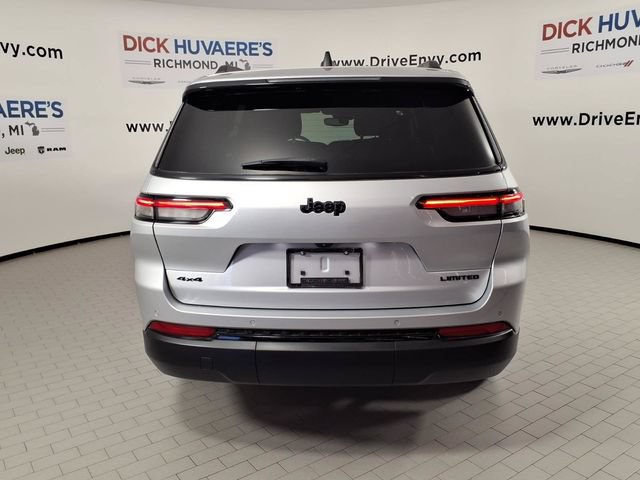 Used 2024 Jeep Grand Cherokee L Limited w/ Black Appearance Package AWD/4WD image 5