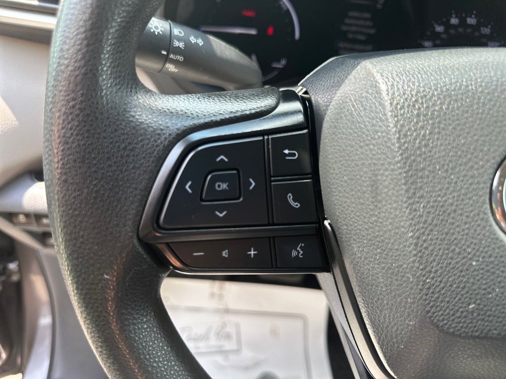 Used 2022 Toyota Sienna LE image 34