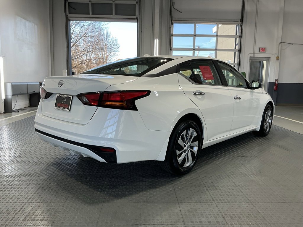 Used 2025 Nissan Altima 2.5 S image 36