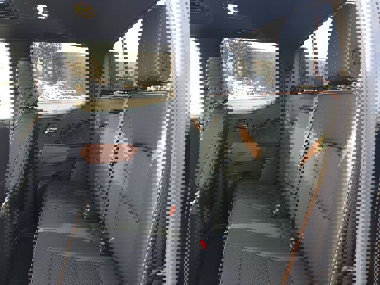 New 2025 GMC Canyon AT4 w/ Nightfall Edition image 62