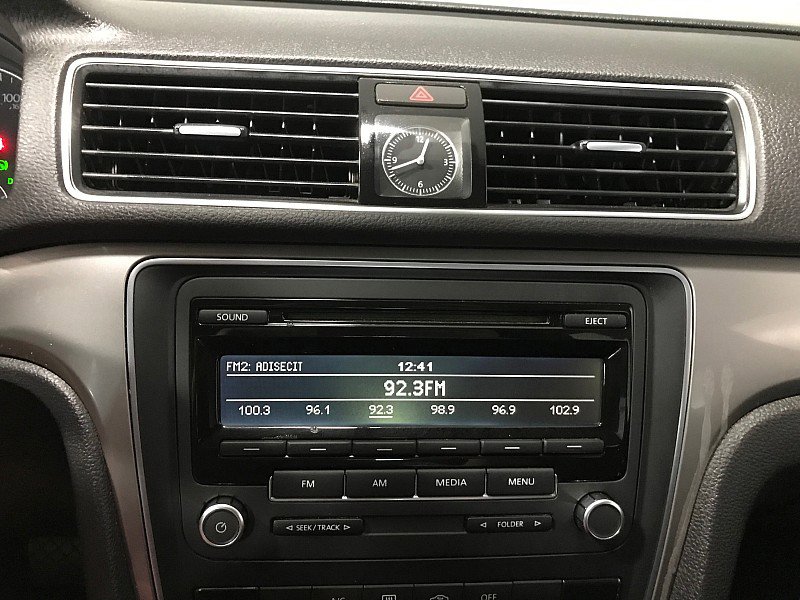 Used 2015 Volkswagen Passat 1.8T Limited Edition image 25