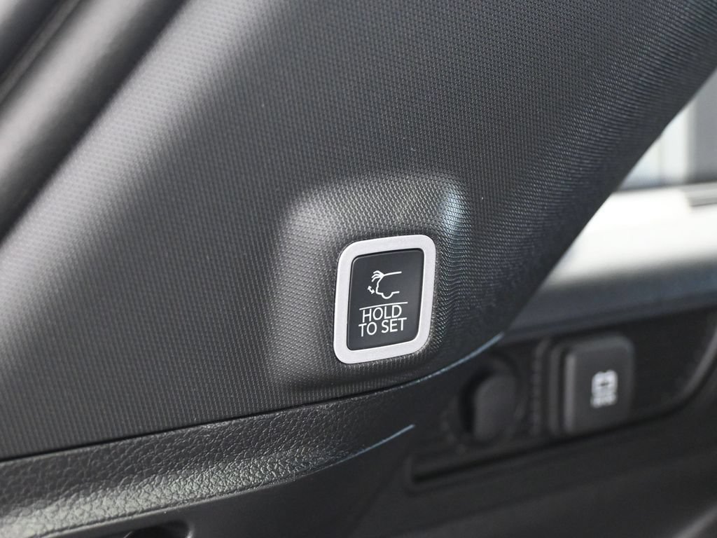 New 2026 Jeep Grand Cherokee Laredo X AWD/4WD image 33