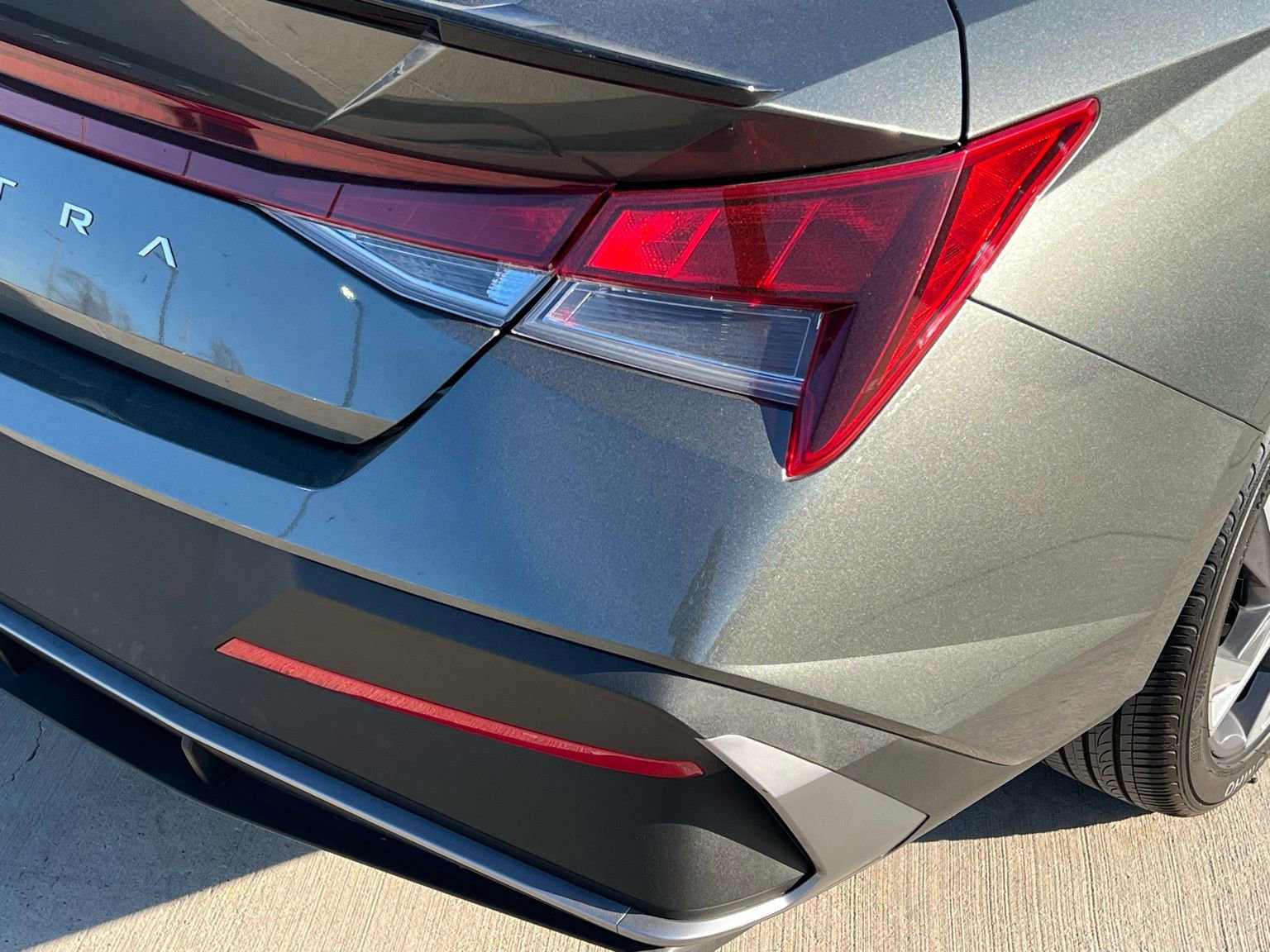 Certified 2025 Hyundai Elantra Sport image 14