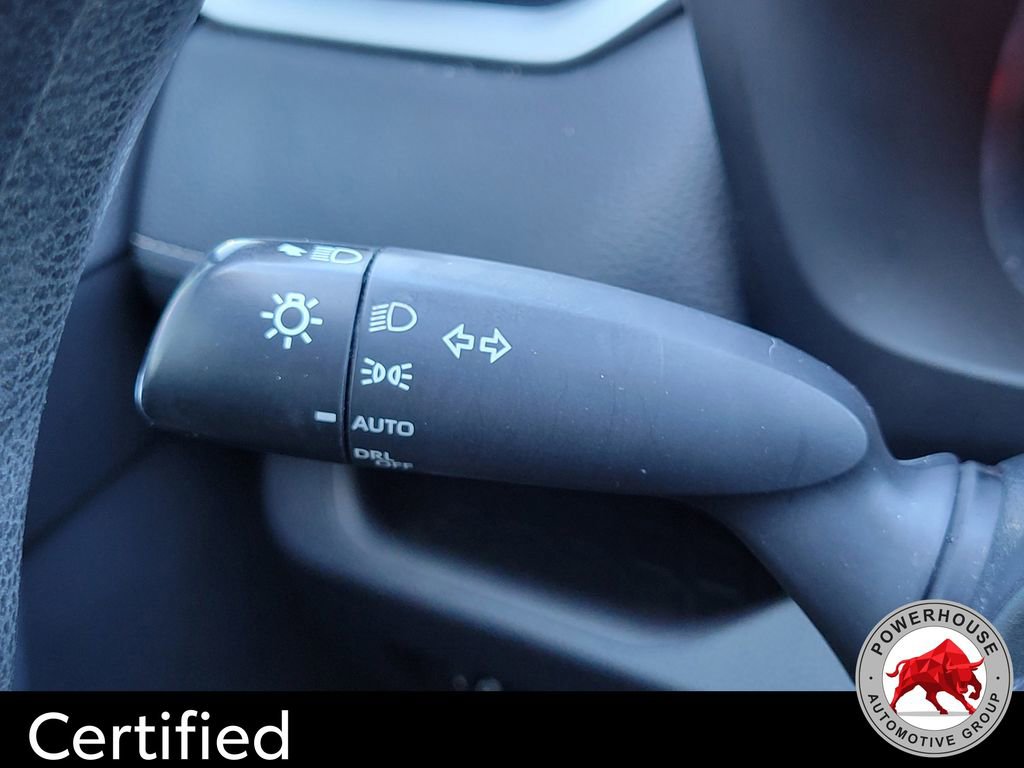 Used 2022 Toyota RAV4 XLE image 30