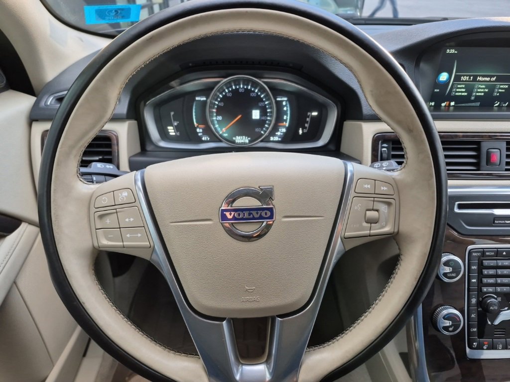 Used 2016 Volvo XC70 T5 Platinum image 20