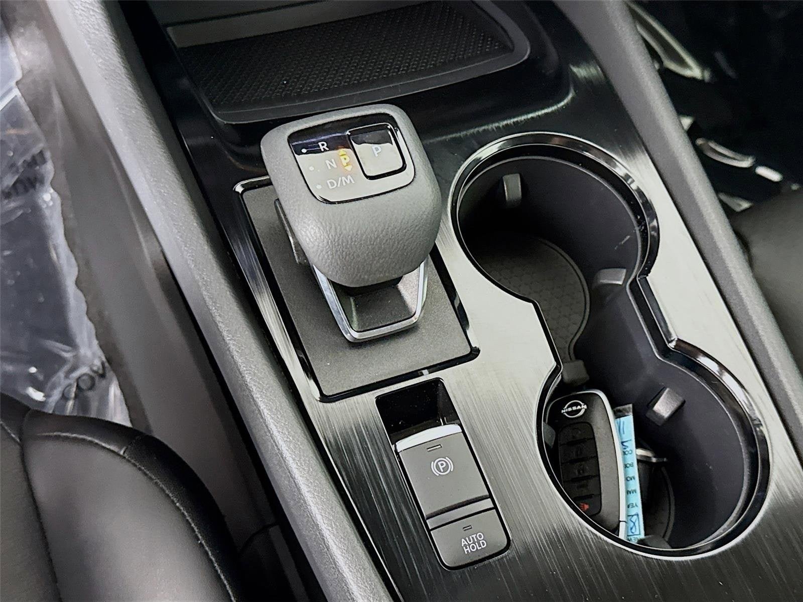 Certified 2025 Nissan Rogue SV w/ SV Premium Package FWD image 18