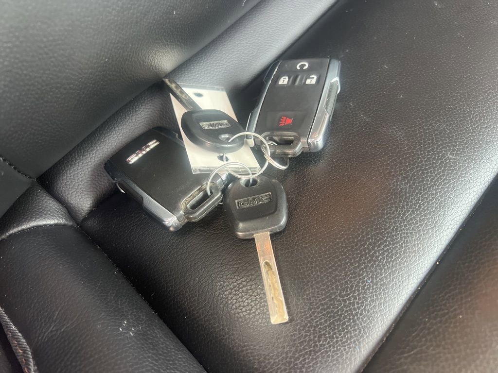 Used 2022 GMC Canyon AT4 w/ Driver Alert Package image 36