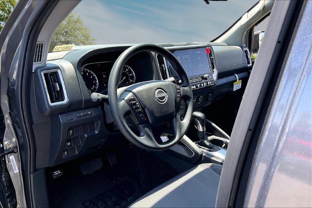 New 2026 Nissan Frontier SV w/ Tow Package RWD image 7